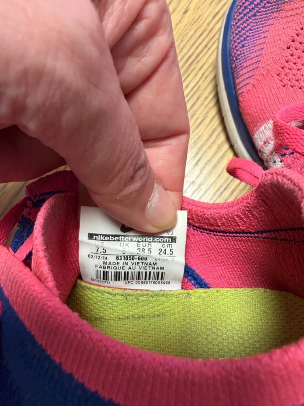 Nike Pink and Blue kids Athletic Sneakers (7.5) - Picture 7 of 7